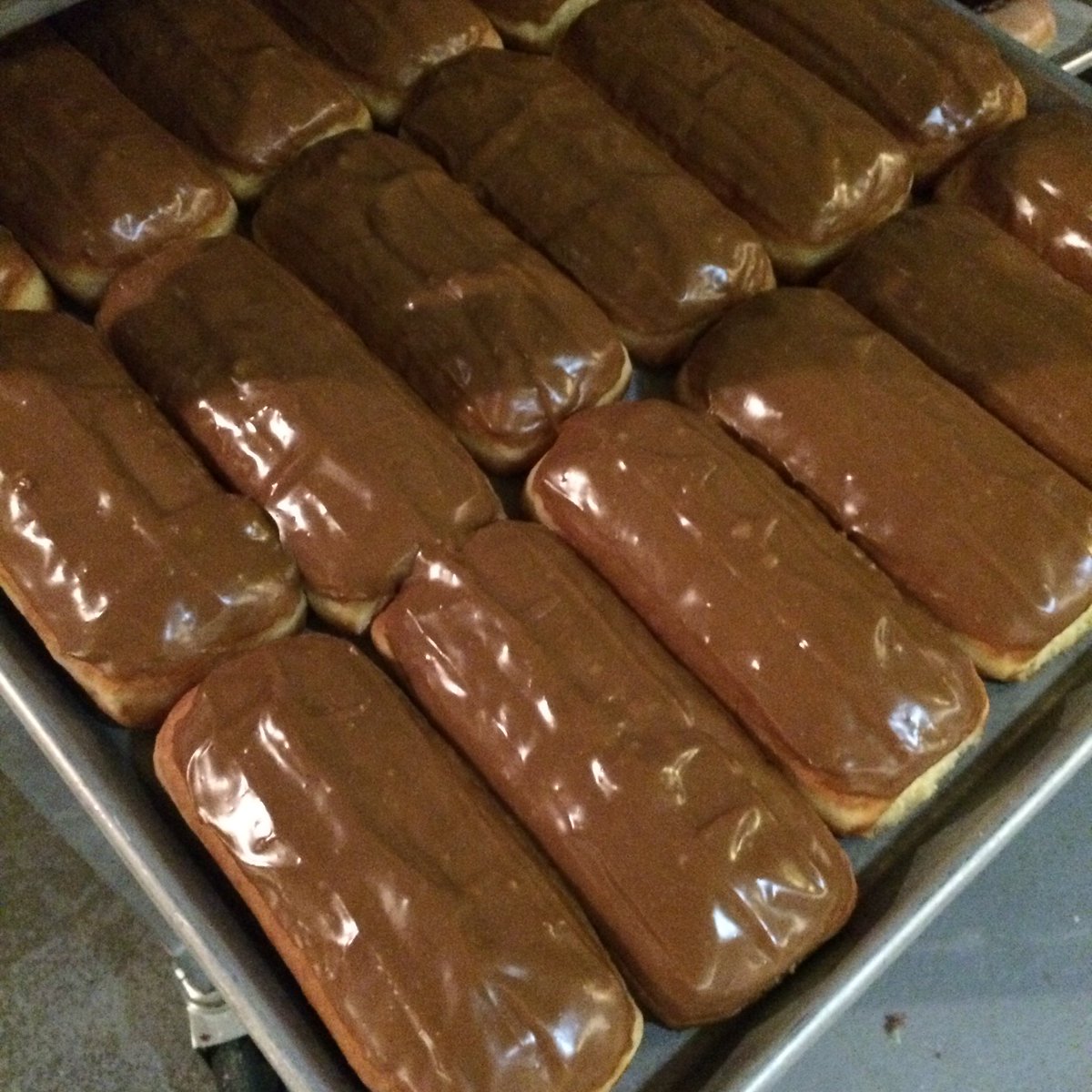 Top Pot Doughnuts On Twitter Good Morning Maple Bars Https