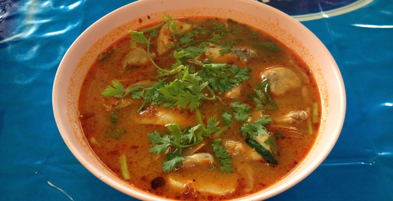 AmazingThailand's tweet photo. THAI BLOG by @chiangmaifood: Excellent, affordable #Thaifood on Thapae Road in Chiang Mai https://t.co/2aNwZILnme https://t.co/UXffrQGQCz