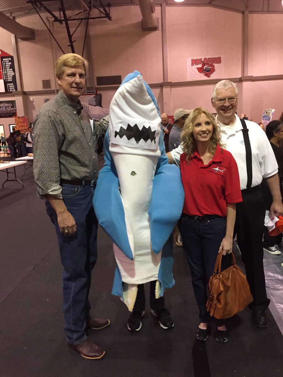 Left shark makes an appearance at SOS.