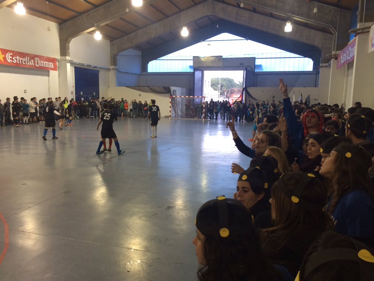 cvg_cat's tweet photo. Comença el partir #Viladegracia contra @borinots #xvtfc @Torneig2016CJXT https://t.co/ydkv7vPc16