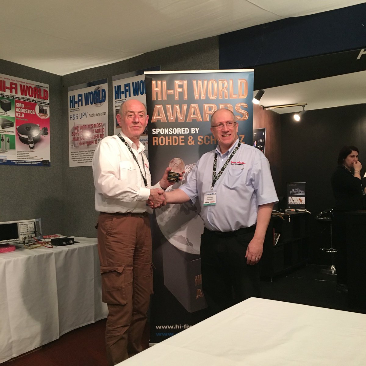 iconAudioLtd's tweet photo. Award from hifi world #hifiworld #iconaudio @SvBristolShow #best valve amplifier of the year thank you so much https://t.co/0psMvnoky4