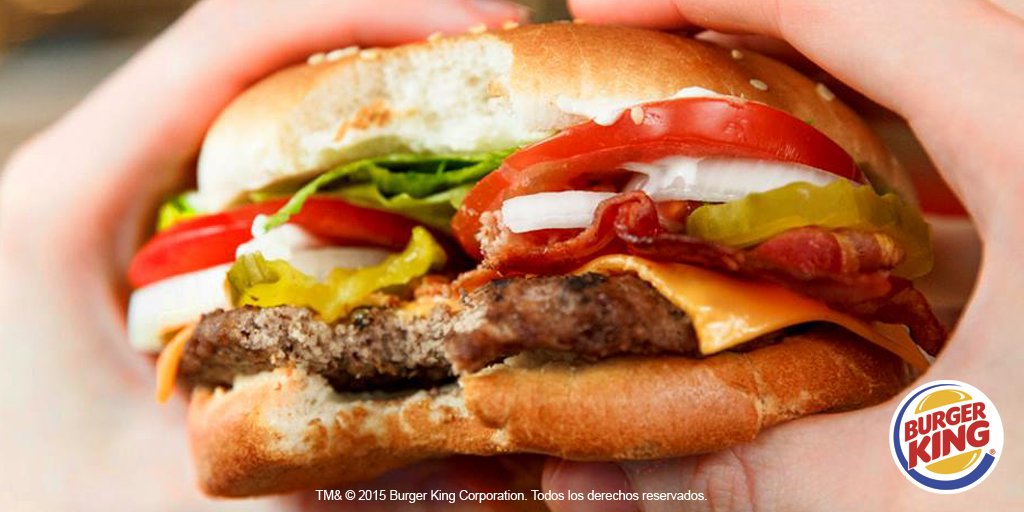 BurgerKingArg's tweet photo. Aquí te mostramos la técnica apropiada para sostener un Whopper® https://t.co/eeFNgEt564