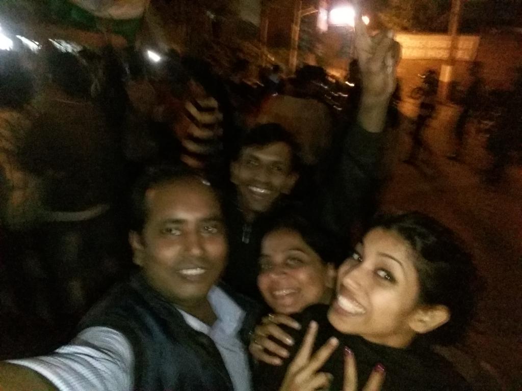 PatrioticVirtue's tweet photo. #JNU is celebrating victory of #India over #Pakistan in midnight victory march frm #Mahi to #GangaDhaba. #IndvsPak https://t.co/yKpDc1KAu4