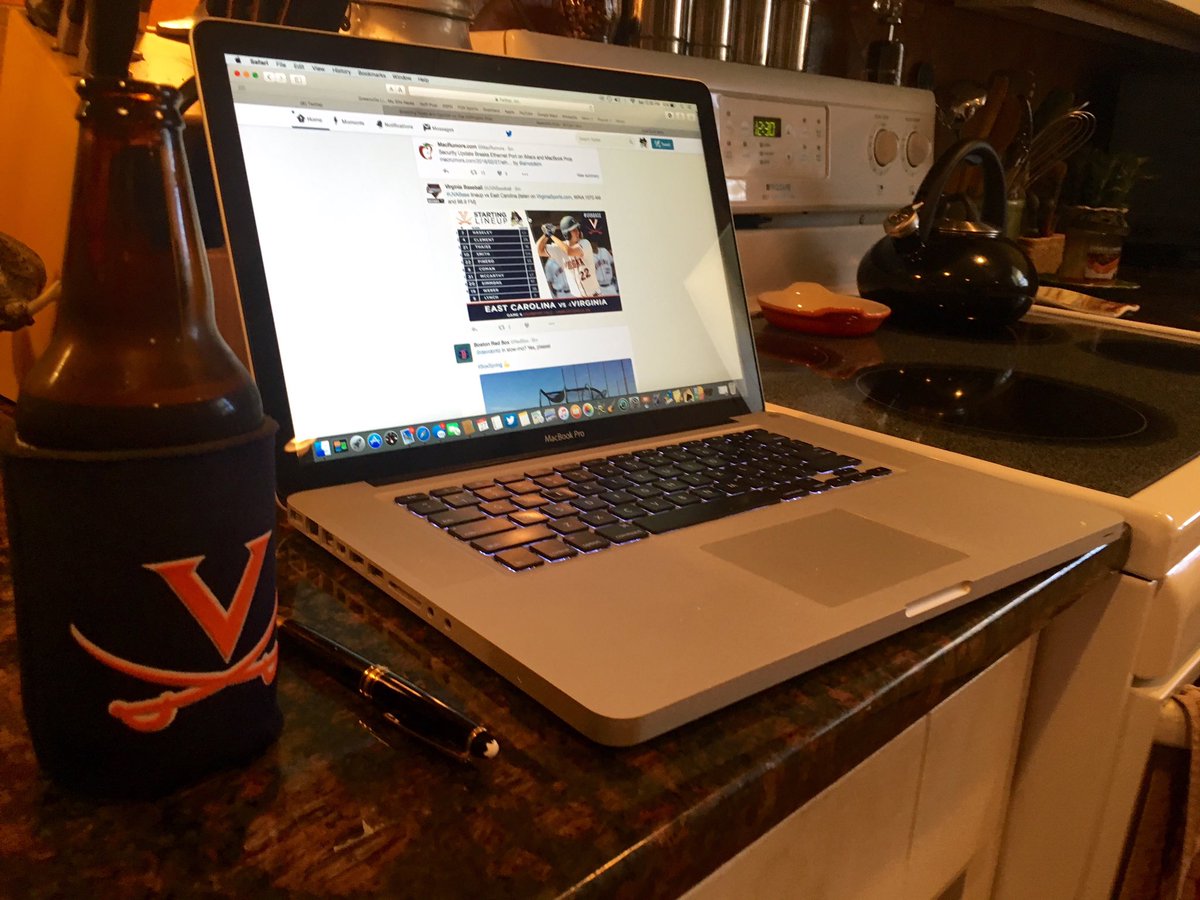 MOHorton's tweet image. Drinking a Lagunitas IPA waiting for some #UVABase #virginiahoops #GoHoos