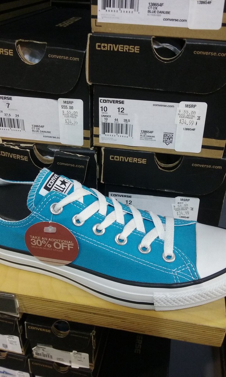AllThingsMikita's tweet photo. @LegendsShopping @Converse store buy 1 get 1 half off! So cute and only $13 for the second pair! #SheSaves #chucks https://t.co/2Xy9gZhrvz