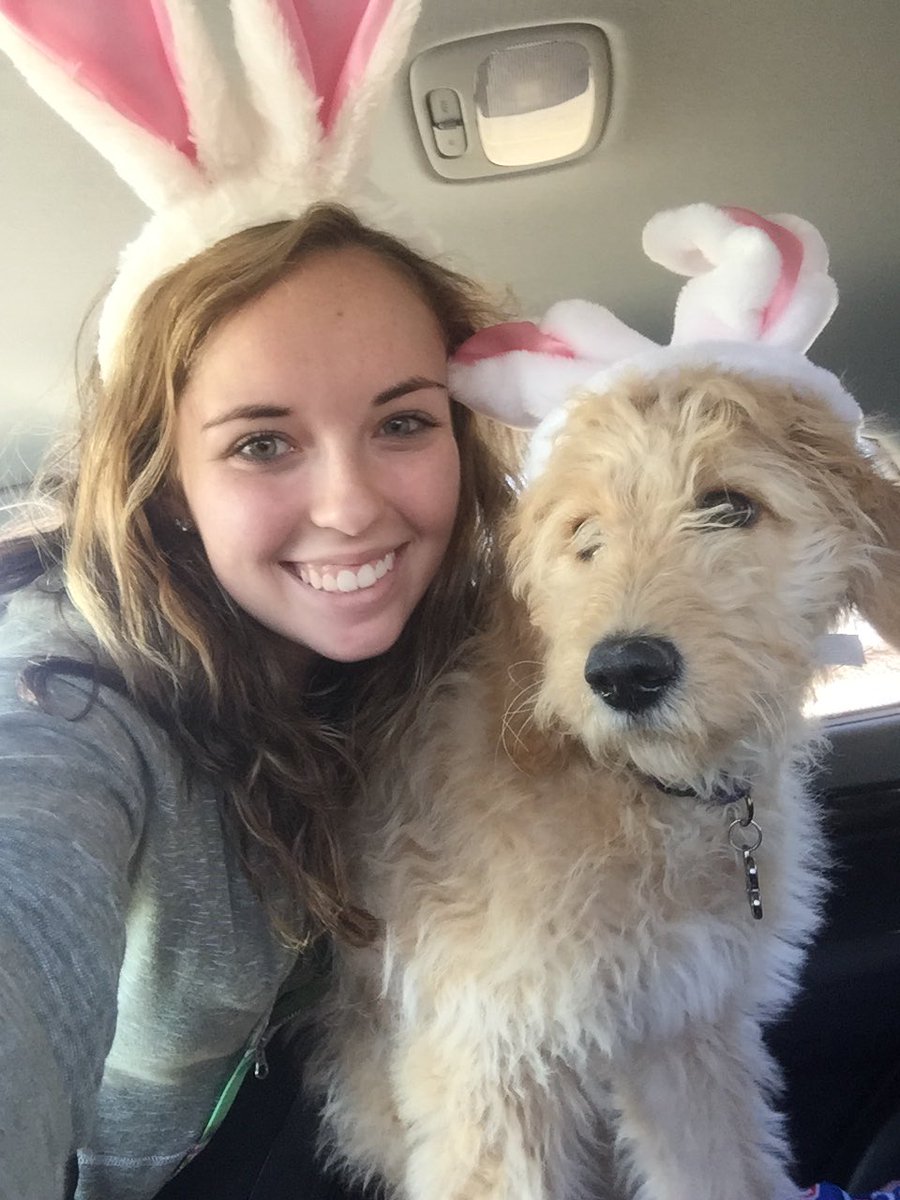 ACLMotivesNow's tweet photo. 3 years since ACL reconstruction today. Addie and I are celebrating with bunny ears! https://t.co/nWyHrUmiWW