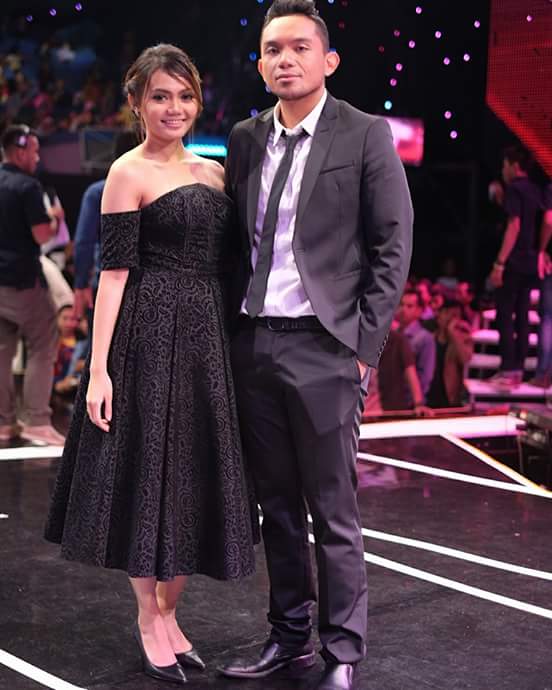NMunooy's tweet photo. Pasangan teromantis 2016 @Rina_Nose  &amp; kang alul https://t.co/GABJlsxXna