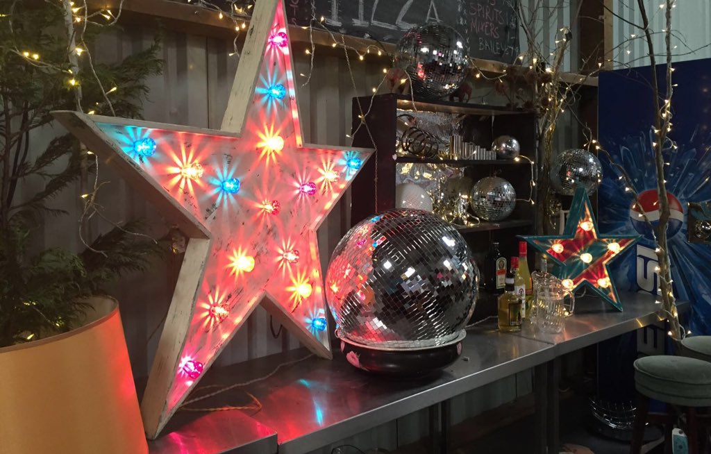 Photoshoot day with <a href="/TheFirePitCamp/">The Fire Pit</a> <a href="/AliDover/">𝔸𝕝𝕚 𝔻𝕠𝕧𝕖𝕣</a> can't wait to see the results, great venue and fab peeps