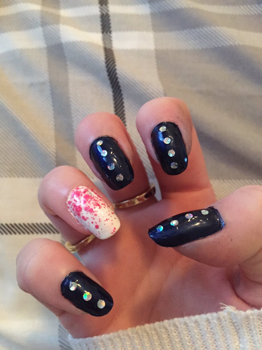alicemoore100's tweet photo. #nails #Opi #notd https://t.co/58Huffd6AL