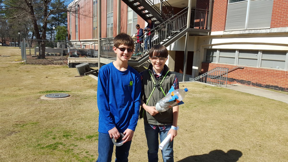 MrsTewsclass's tweet photo. Before and after the launch! # science olympiad #weareecs #ammseufaula #cosamau #learnfromfailure https://t.co/ESLqubrB7K