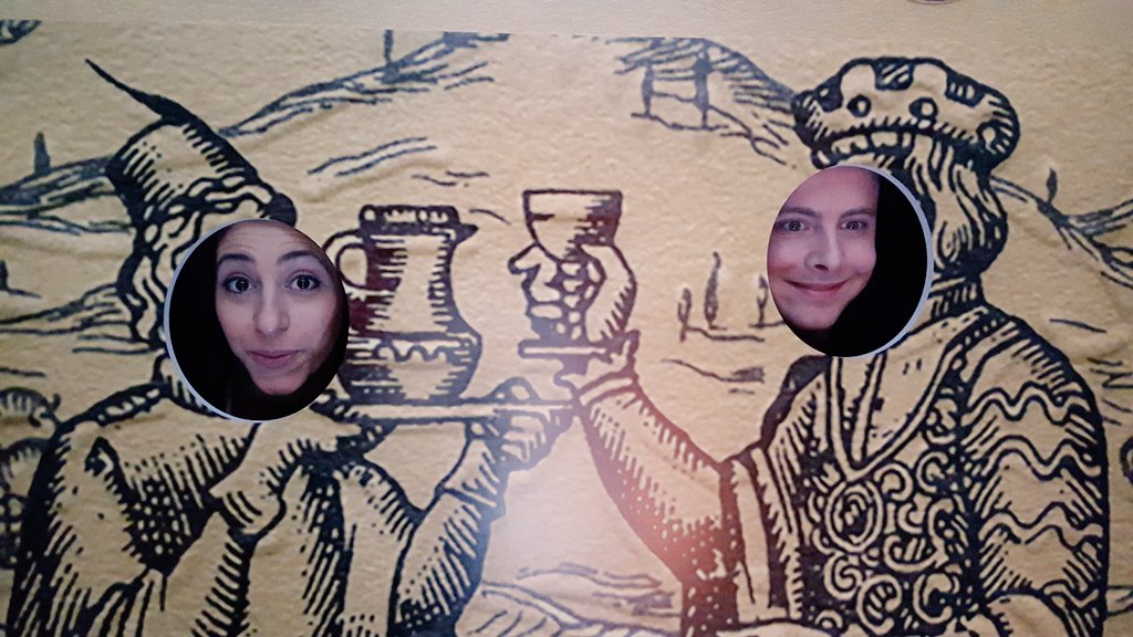 CountDownEvents's tweet photo. That time these two showed up to the party! #lavitaruffino https://t.co/uHotAoRpwz