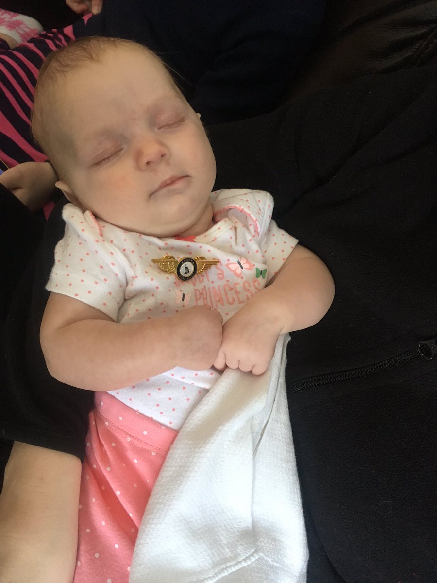 airmarietta's tweet photo. Giving Alaina her first pair of @AlaskaAir wings! #iflyalaska #futureAvgeek https://t.co/7B0bCHdY4w