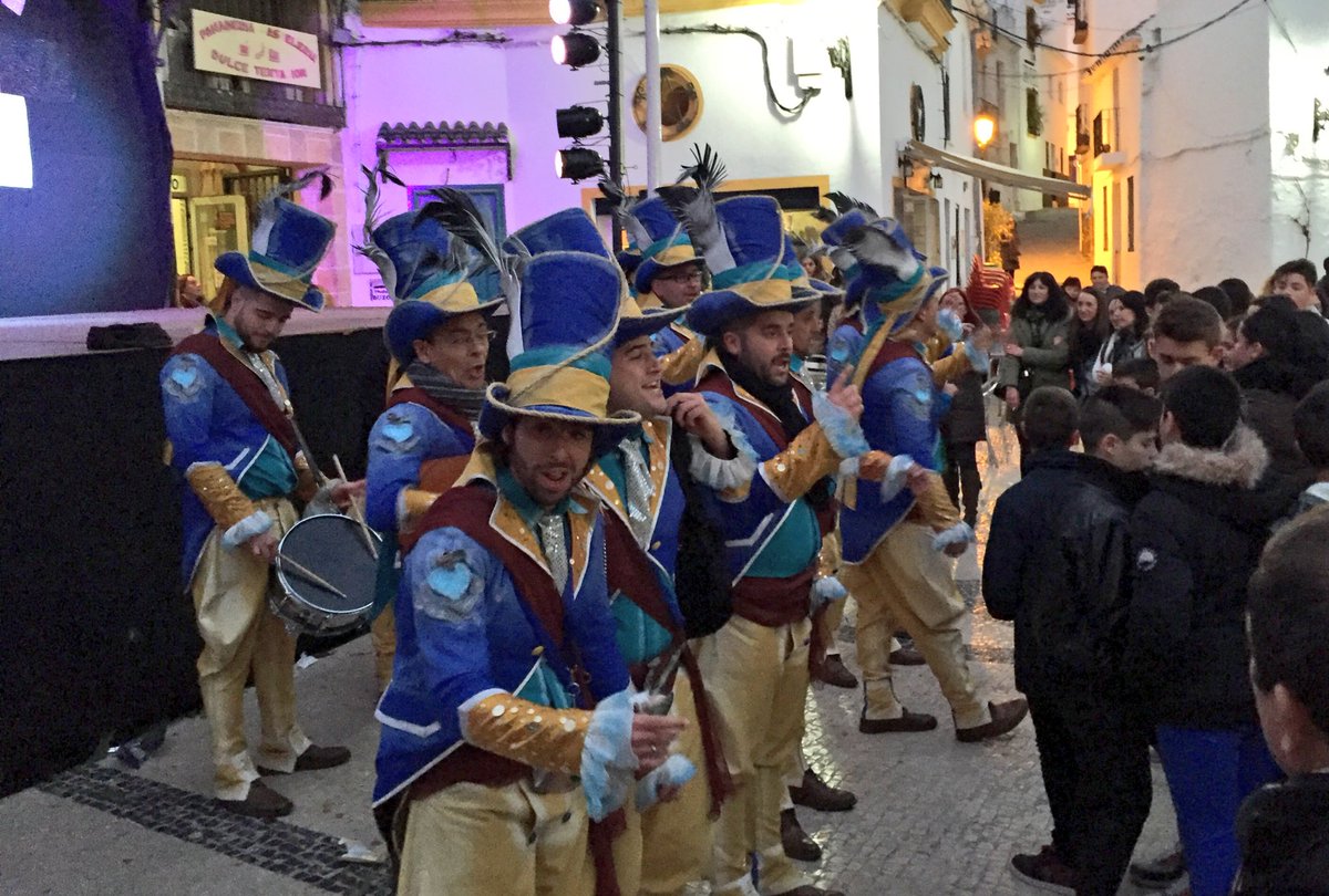 FiestasOjen's tweet photo. La @ComparsaDeAndre en el #CarnavalOjén16 @AytoOjen https://t.co/AYtndlcuyg