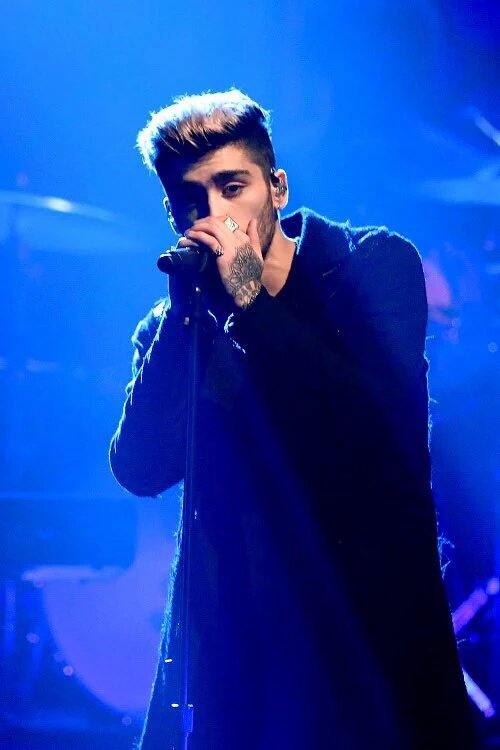 savagemigraine's tweet photo. #PolandIsWaitingForMindOfMine Trudno uwierzyć, że zwyczajny chłopak stał się artystą na miarę światową https://t.co/XSEkUQA6Gn