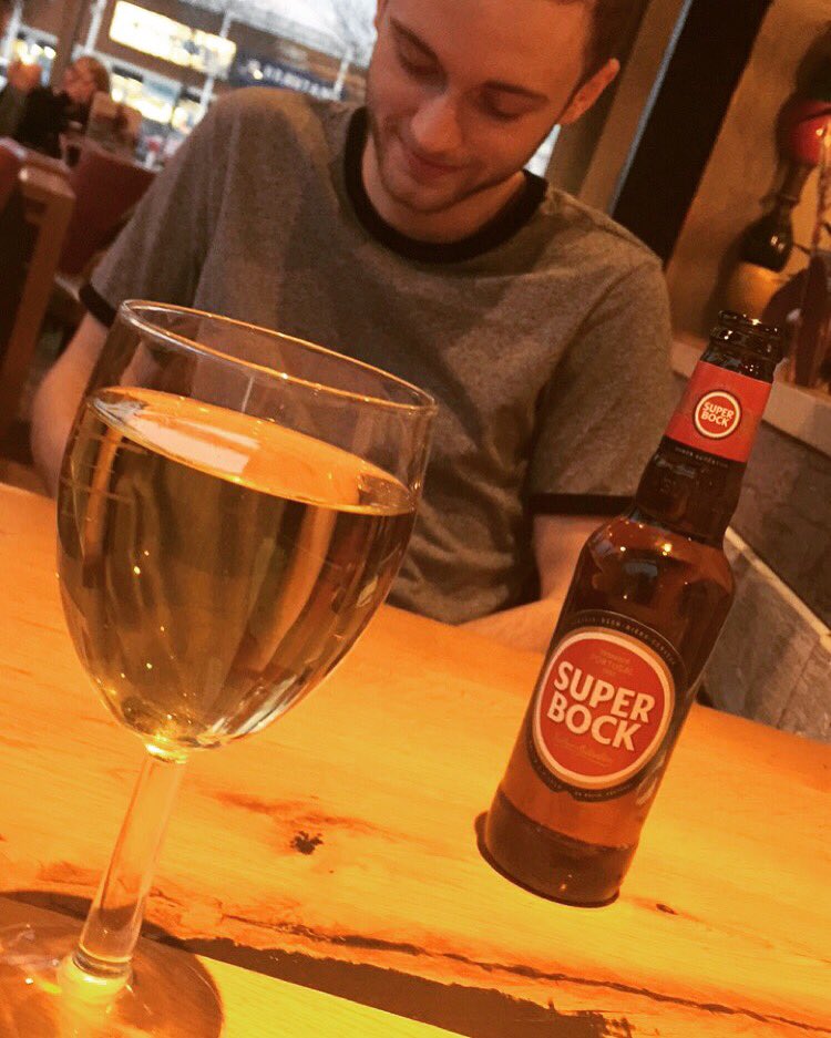 MissEBarrington's tweet photo. Date night at Nandos 🍗😍 https://t.co/NDAkUYWweo