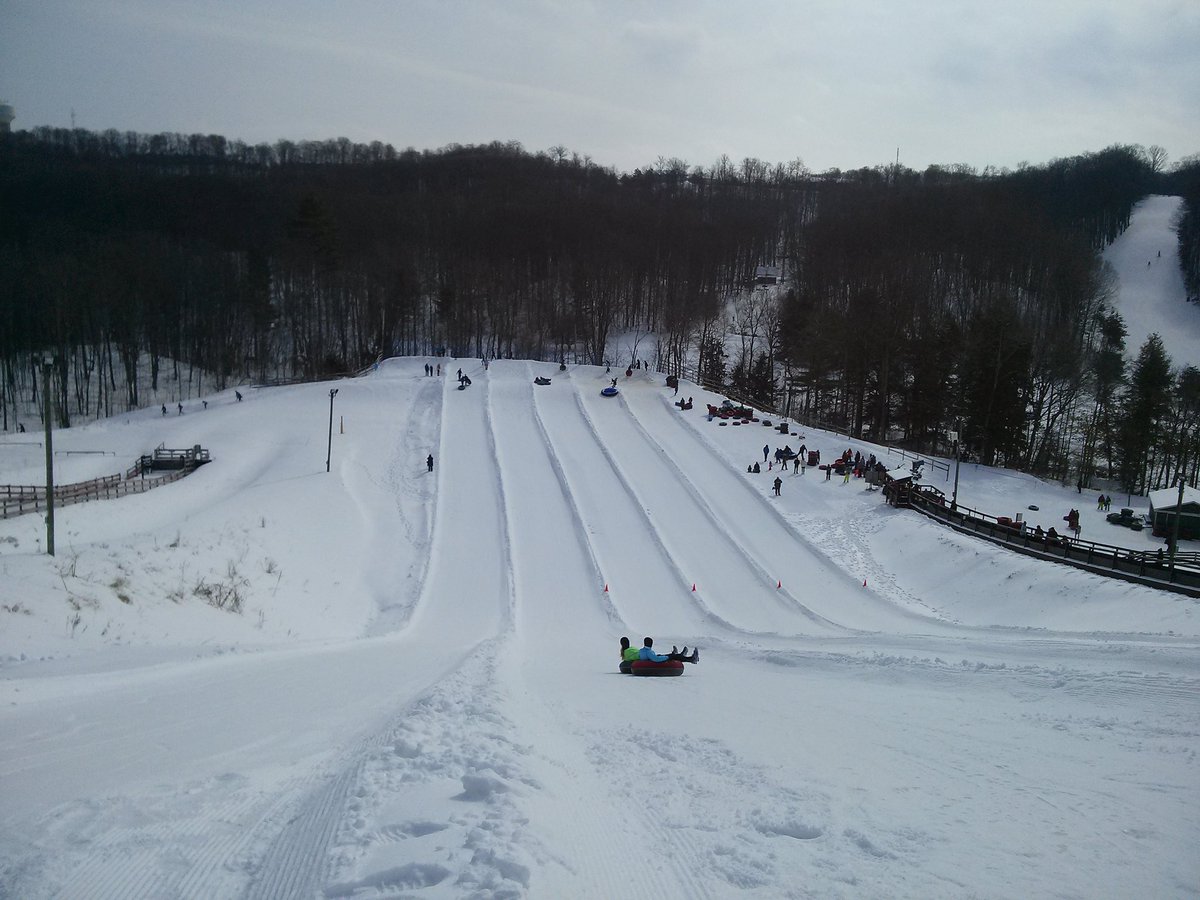 only1phoenixx's tweet photo. Amazing day for a #winterOCR! #PolarRush @HorseshoeResort @GetOutThere @getapolarrush https://t.co/XeE1fnwz5b