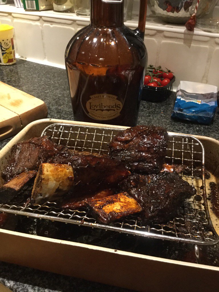 HBollards's tweet photo. Beef ribs mmmmh ala lovibonds dark...#lovibonds https://t.co/yKpHMPwsNM