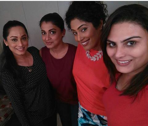 anshasayed42's tweet photo. #makeUp #room #Selfie https://t.co/4LqGKy1xx6