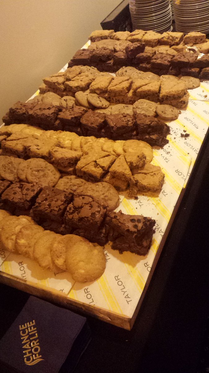 catsnmuzac's tweet photo. Gonna have one of each... don't judge! Thanks @TaylorGourmet! #cfl2016 https://t.co/G396E6Ep2o