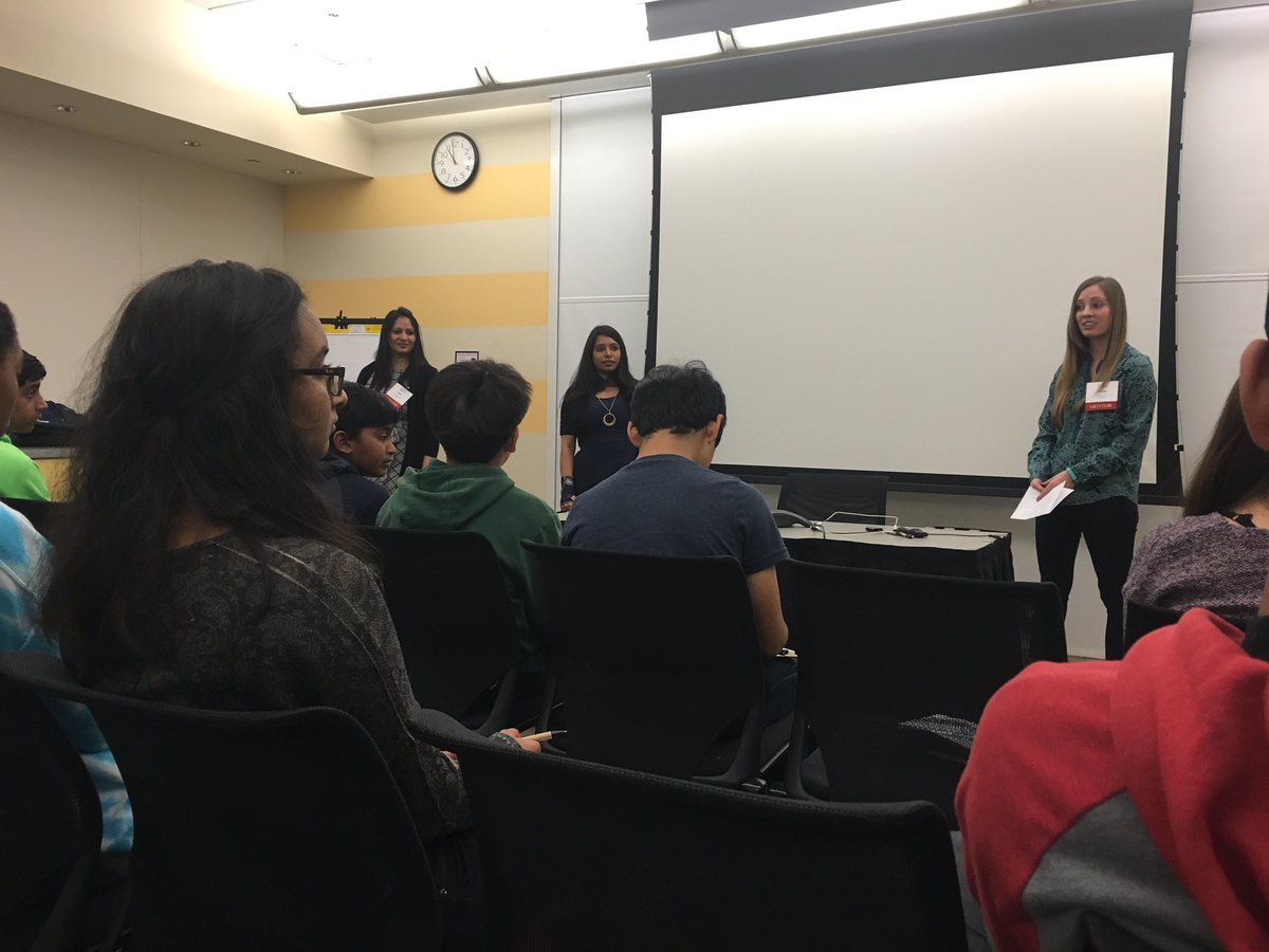 josephrcody's tweet photo. Talking #cybersecurity with the best and brightest young minds of Silicon Valley #deloitted2bdteam  #deloittelife https://t.co/PImDjDr7sy