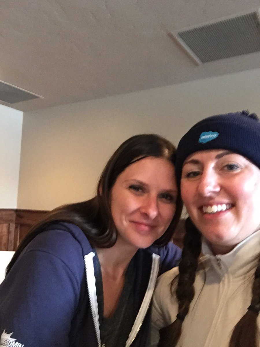 seriouslykyla's tweet photo. #Snowforce16 day 2 highlights: gorgeous ski day, wonderful people, #sfdc shop talk https://t.co/OAtNIV2nZn
