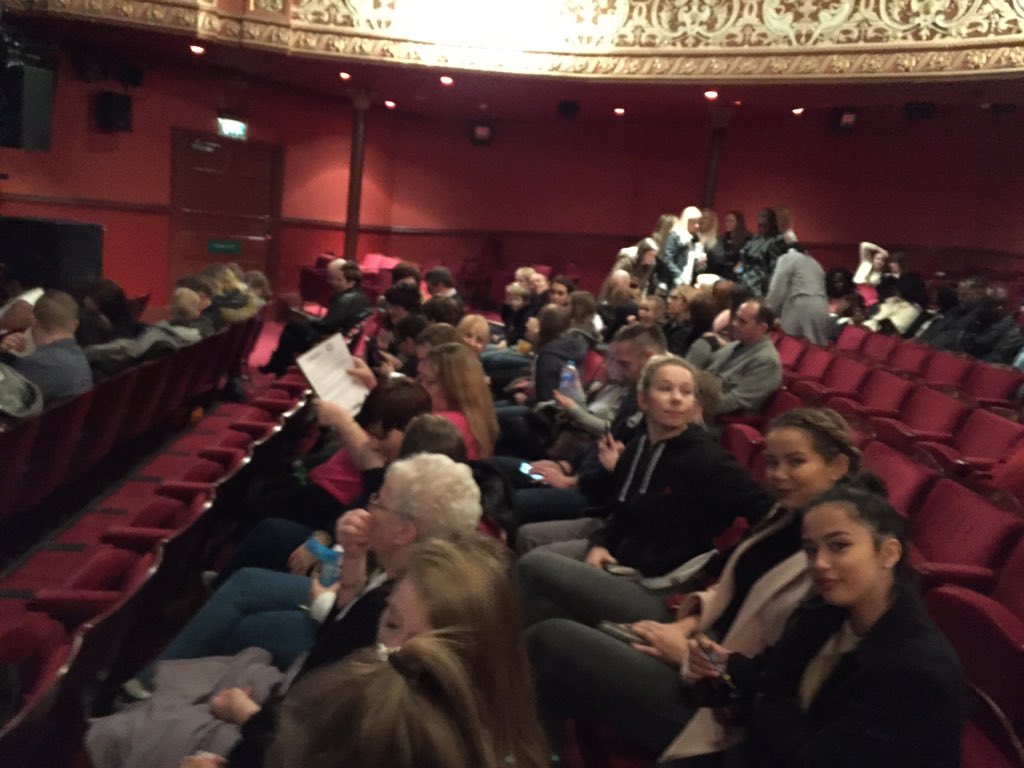 Step2DanceUk's tweet photo. All excited ready to watch #intothehoodsremixed !
Go @JenaiMason so proud of you! https://t.co/g6nCvyf0j4