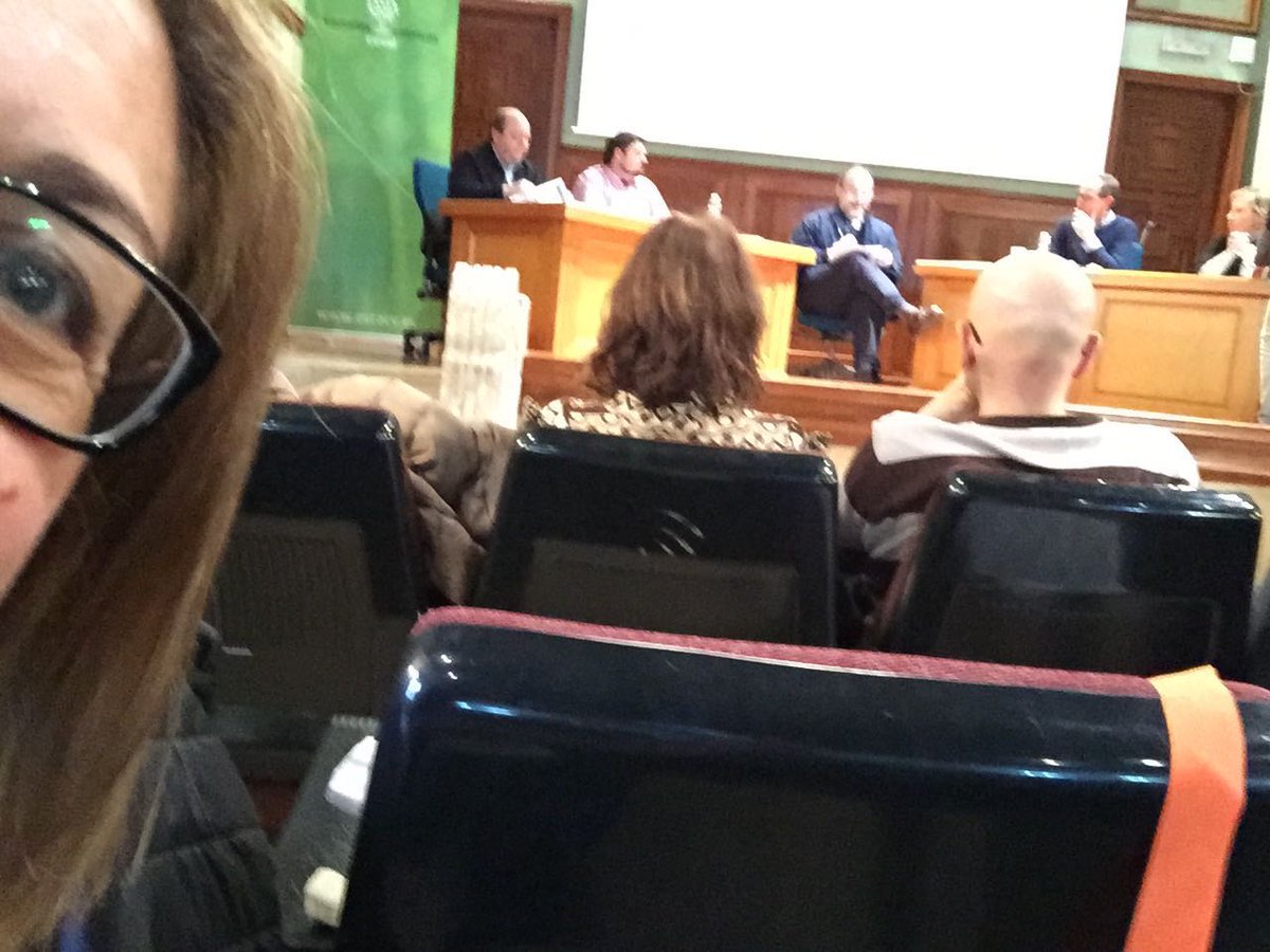 Escolapia_Algem's tweet photo. @Escolapia_Algem #jpp16 Aprendre a mirar més enllà. Educar és empoderar. https://t.co/fAtVRNx9l5