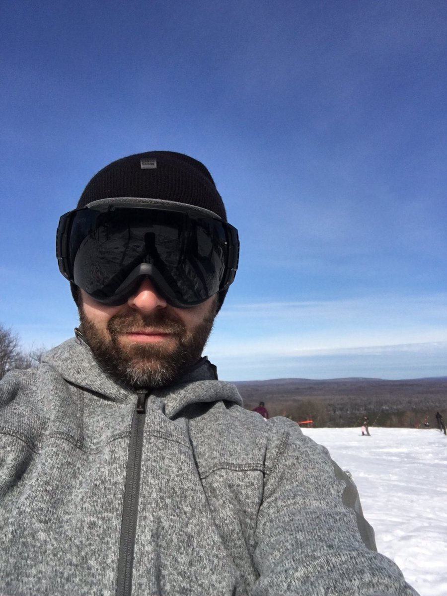 MarkedLeather's tweet photo. @indianheadmtn @ugowear skiing with good friends and #ugo #daretobefree #spf #waterproof #snowproof, https://t.co/QGu2iHm14h