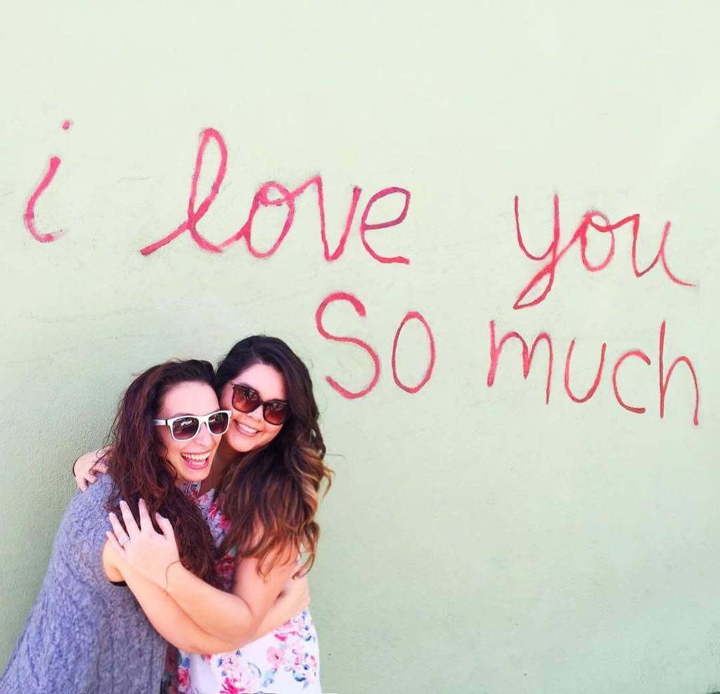 InstAustinTX's tweet photo. Yup, that about sums it up 💕 #austingraffiti #liveyourdream #austinweekend #bestieweekend … https://t.co/t3vo0u4dif https://t.co/eBG17Vc29Q