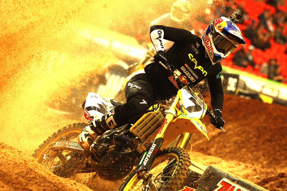 SupercrossLIVE's tweet image. RT if you're happy @js7 is back