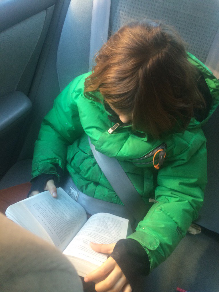 LosGarciasBK's tweet image. #ps10reads @ps10reads  @PS10Brooklyn  #nycreads365 🇵🇷