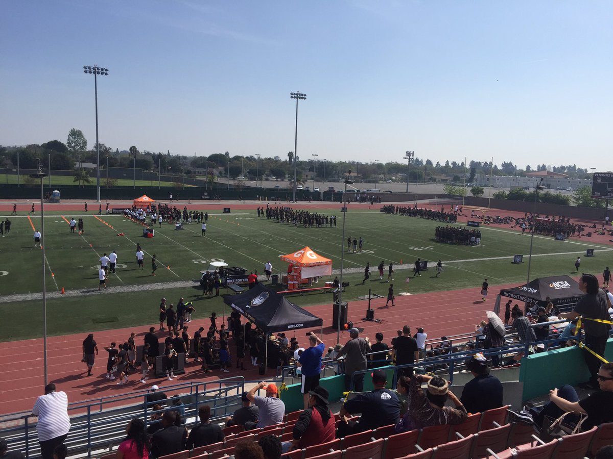 TMacCheese's tweet photo. Beautiful day in LA @TheOpening Nike Football Rating Day. #getopen2016 https://t.co/A7nwfcDRJ3