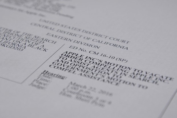 InternationalPI's tweet image. Apple vs. the FBI: The legal arguments explained - bit.ly/1S8EW6B