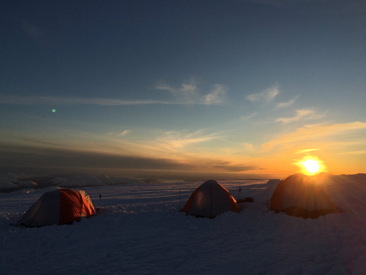 MountExpeds's tweet photo. Sleeping on the summit of Ben Nevis this evening training for Peak Lenin - MAGICAL!! @MONTANEuk @visitscotland https://t.co/vGbHWcqEOY