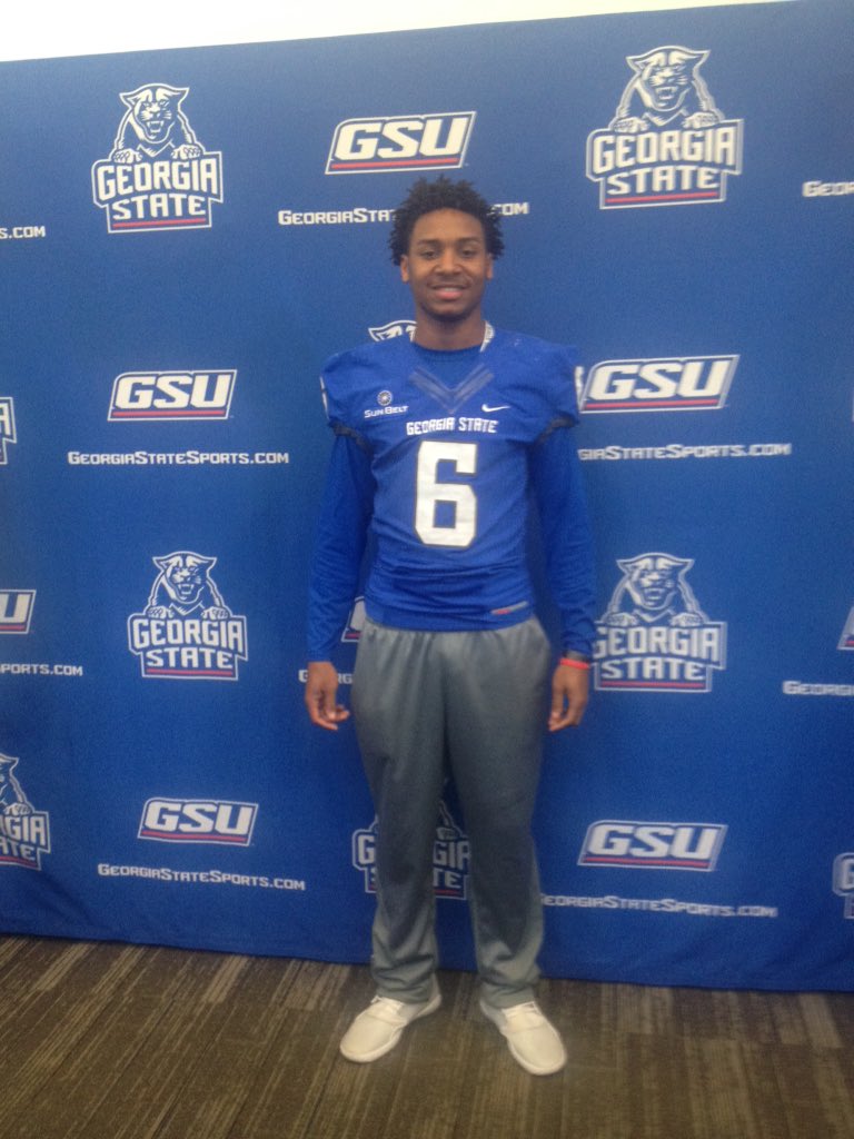 not_worrieddd's tweet photo. Blessed to say I have received and offer from Georgia State University⚪️🔵⚪️  #thisoneforyou https://t.co/tTU31cemMv