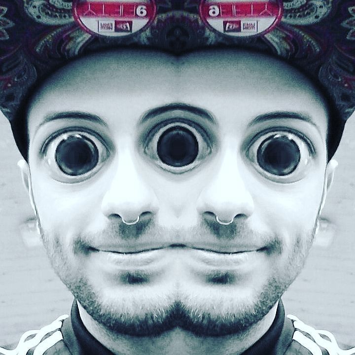 producerpassion's tweet image. Don't worry, be alien!
#lostpower #edc #edclasvegas #coachella #ultra #rampage #ableton #flstudio #nuendo #dubstep …