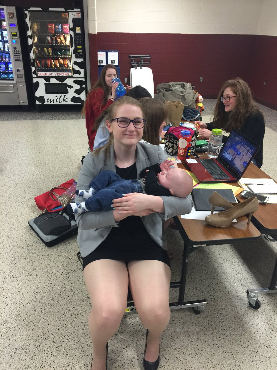drimmey's tweet photo. #squadmom meets #squadbaby #coachtoby @THighDebate @ItsMadi07 https://t.co/r6ZAGXx1X2