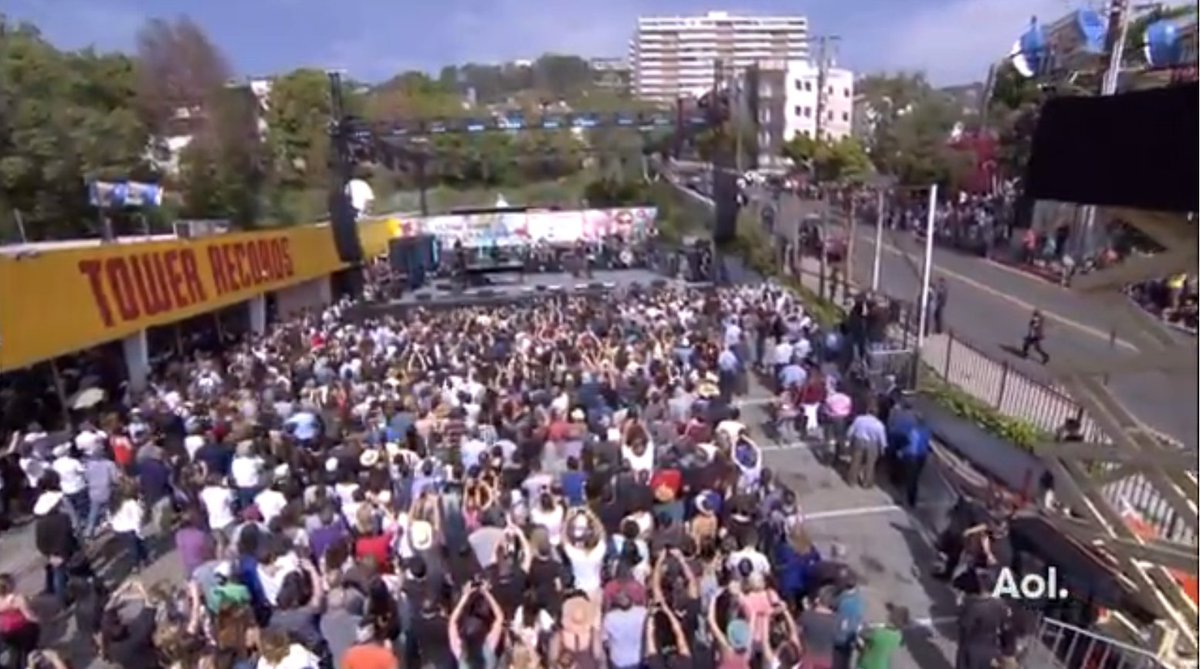 FilmingWeHo's tweet photo. RT @WehoDaily: This past weekend, this happened. #GoWeHo https://t.co/1UouVGyG3Y