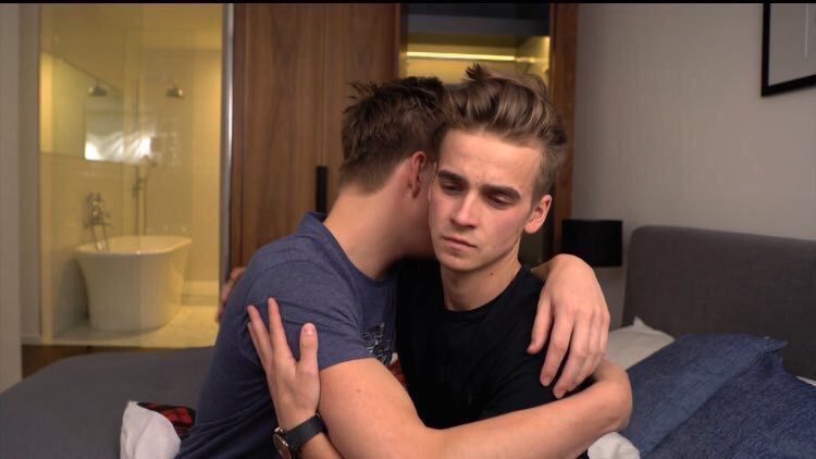 JaspoliUSA's tweet photo. RT if you will support @Joe_Sugg and @Caspar_Lee through anything ❤️😌 https://t.co/ssF1OqPu8s