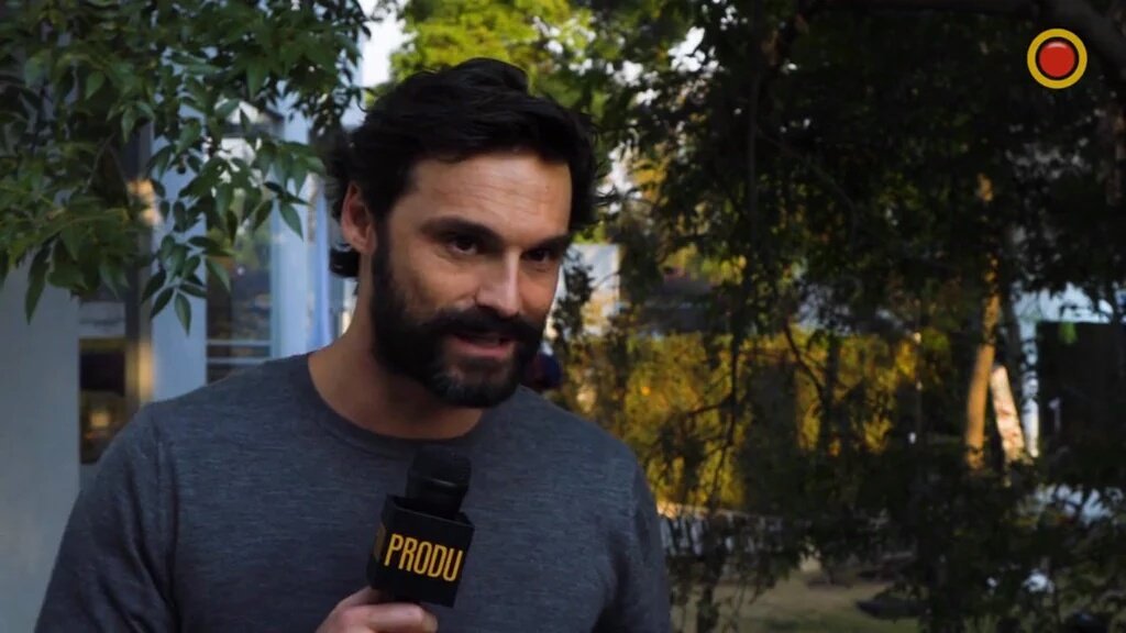BrecoSanchezNws's tweet photo. 27/feb - Capturas de entrevista a @ivansanchezz_ en el set de #YagoPasionYVenganza https://t.co/yJLuy2PiiN