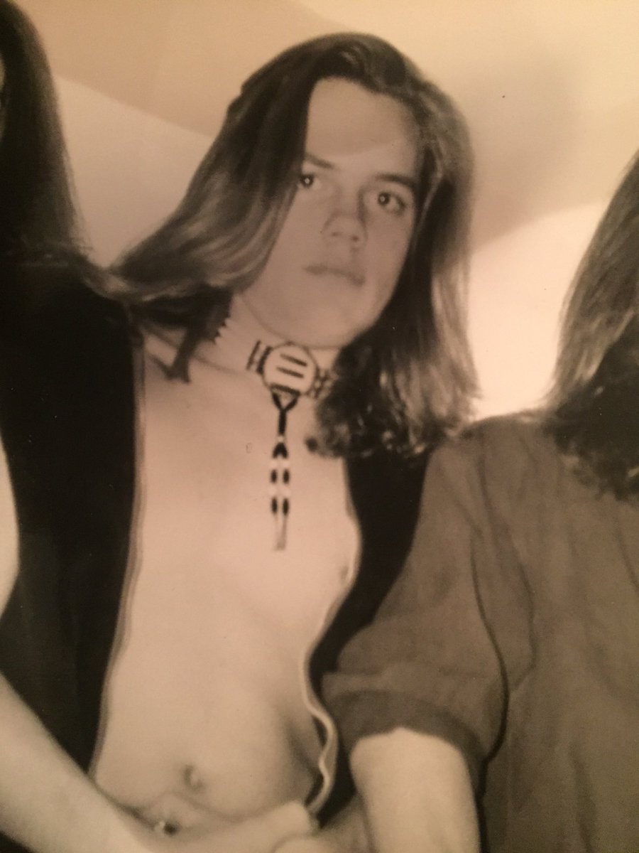 allisonnystrom's tweet photo. I married a rockstar @nystrom73 of Crimson Flare. #Throwback #rockstars https://t.co/cGNAYO0b1B