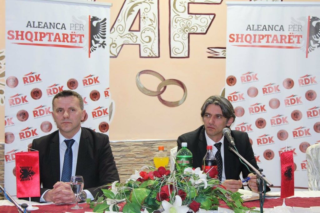 LRpdsh's tweet photo. #allianceforalbanians tonight held an #open #debate with #youth activists in #skopje. https://t.co/khUeeF6UD6