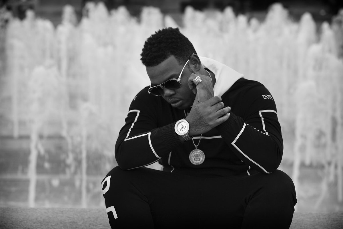 pullover_music's tweet photo. Always plottin, never stoppin 🔑 #PulloverMusic #Kollosus #YouTheOne https://t.co/s06Gg3skEb