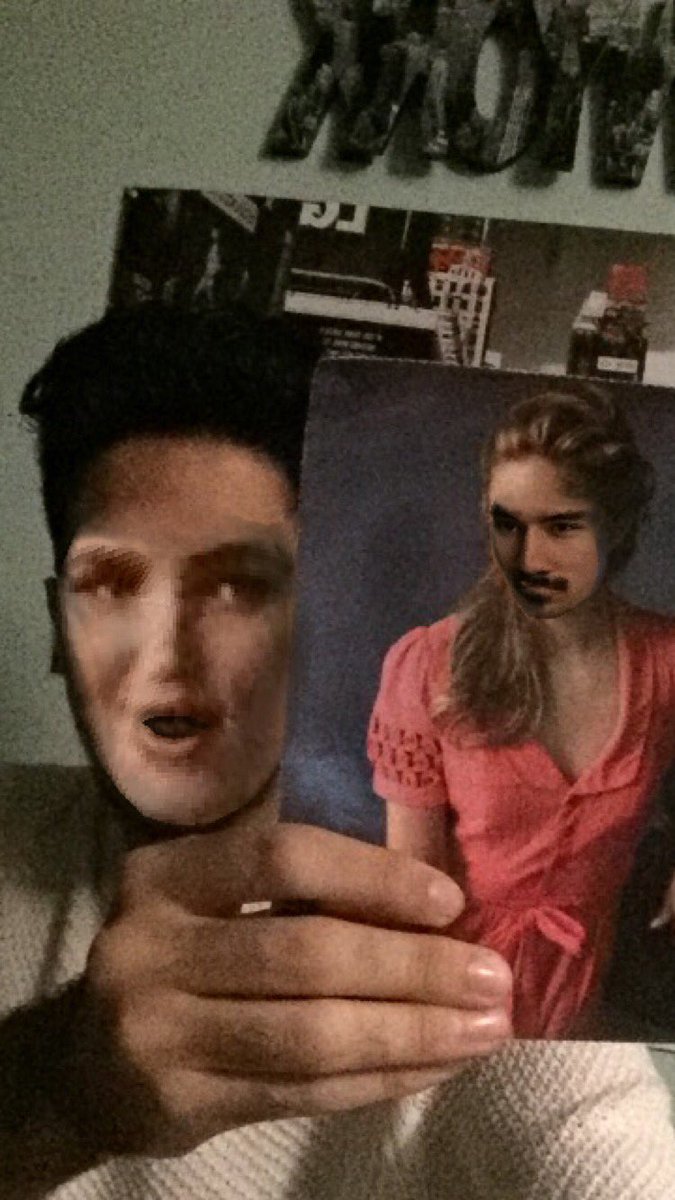 xVerifiedGleek's tweet photo. I look hot as @DiannaAgron 😂 https://t.co/y1YsgdJ63G