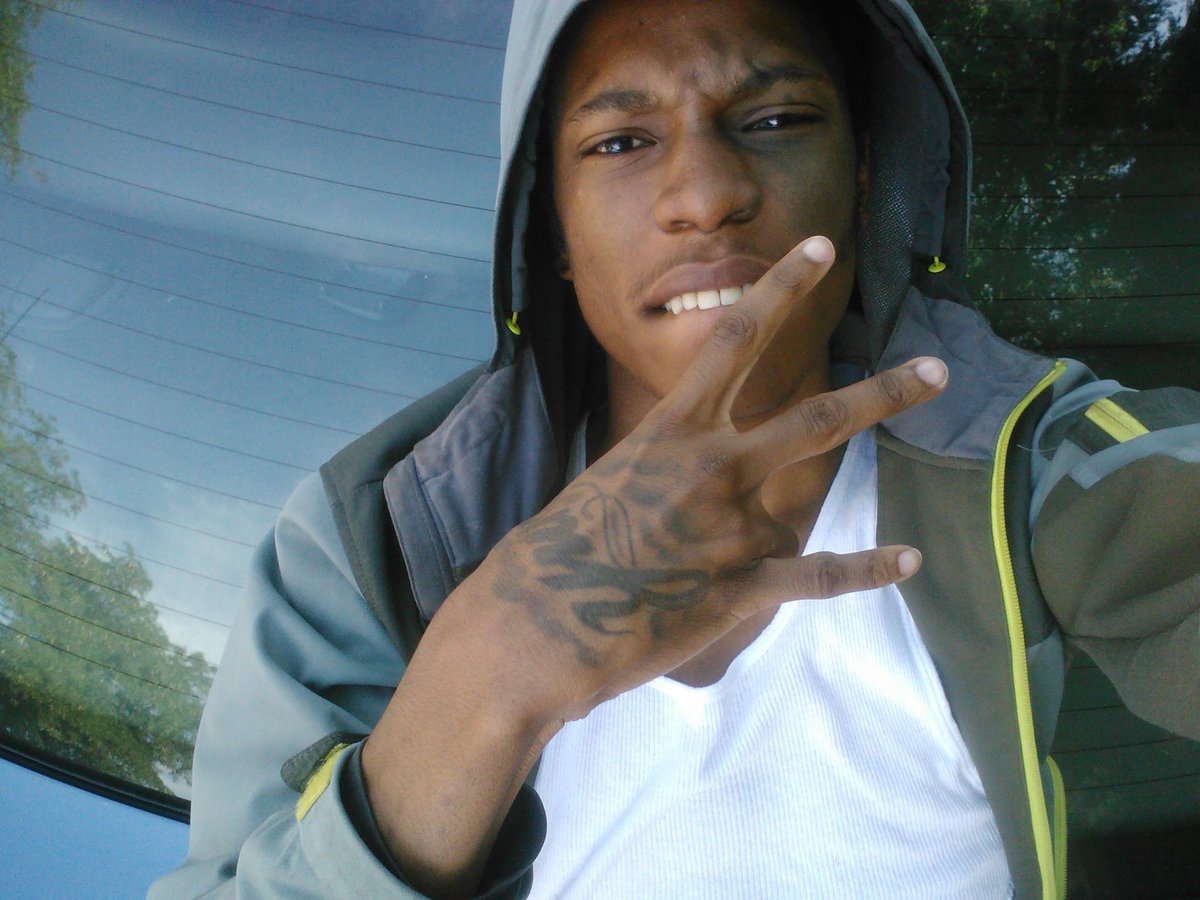 Tunetchy's tweet image. Fav.FiveCircleVibe W/a* #TeamMoreHEAD###