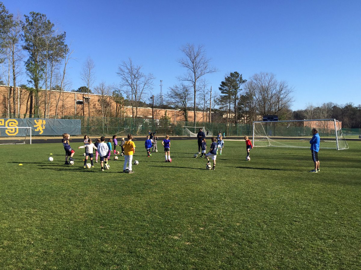 GwayAthletics's tweet photo. A GREAT day for the #JrScots Soccer Clinic! @gallowayschool #ScotsNation 👍🏼⚽️🏆🦁💯 https://t.co/svYbzS2dvu