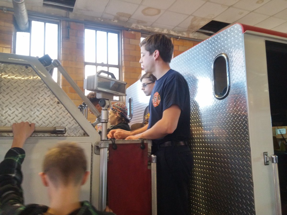 Jackoftrades75's tweet photo. Got to visit station no. 1 and give them gifts to thank for their service and look who works there https://t.co/e3h0dDctVU