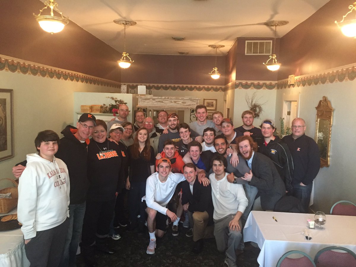 kcollegemlax's tweet photo. Team dinner after our first game. https://t.co/7qLJ6HquhS
