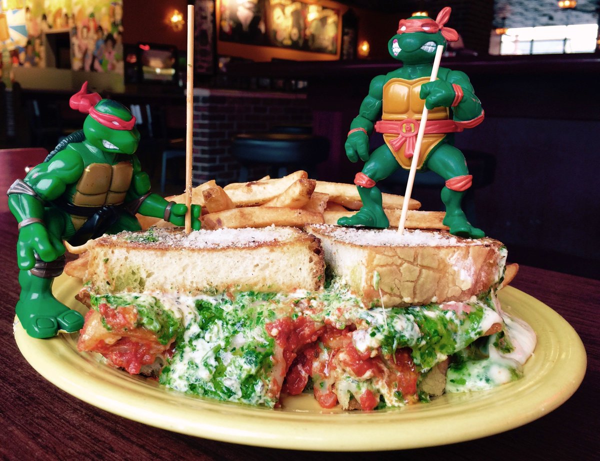 MeltBarGrilled's tweet photo. Spend Sunday dinner with the Turtles! Last 2 days! #thisisCLE #intheCLE #TheLand #cbusfood #cbusfoodie #cbusorbust https://t.co/8iqszVVZZv