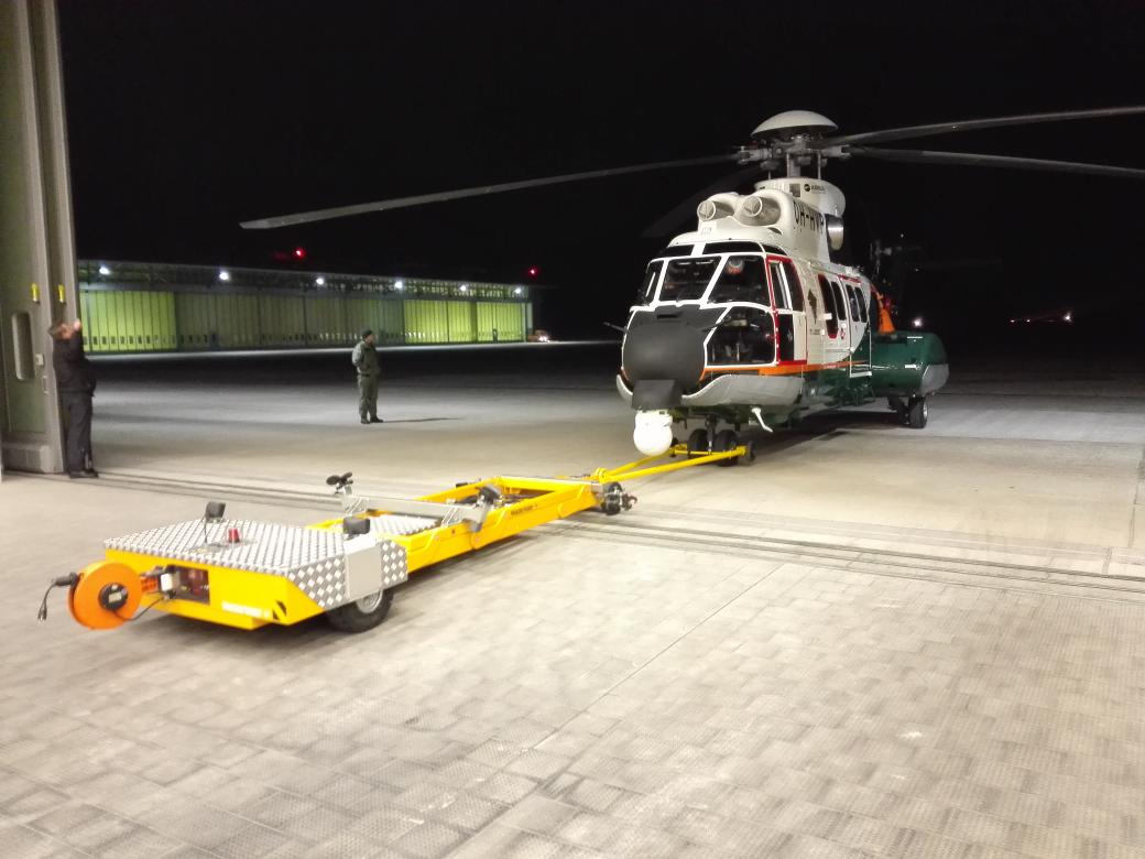 CcQUOAkXEAAa2YI.jpg:large